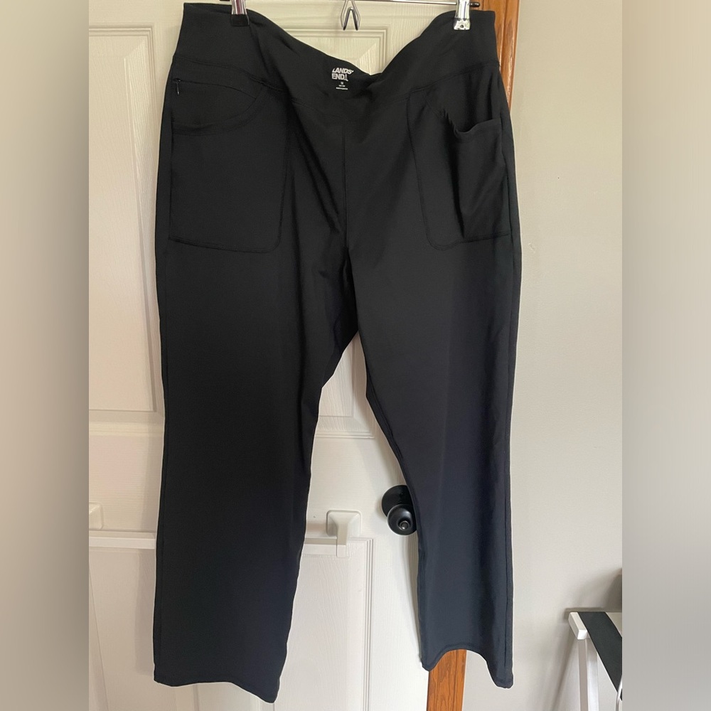 Lands’ End Flared Bootcut Leggings With Pockets